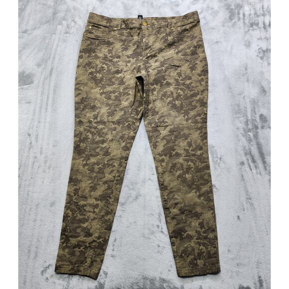 INC International Concepts Jeans Womens 16 Green Tan Camo Skinny Leg Jegging - Picture 1 of 13